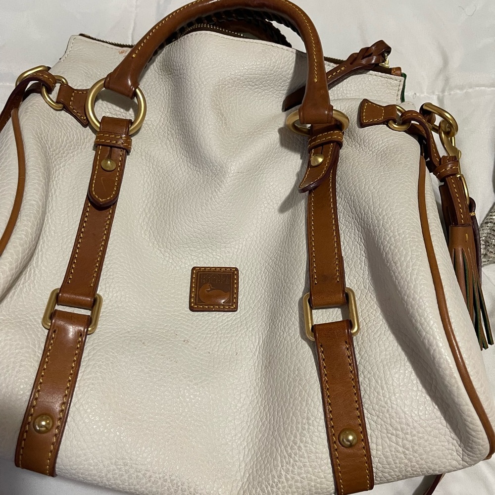 WHITE DOONEY AND BURKE HOBO CROSSBODY BAG